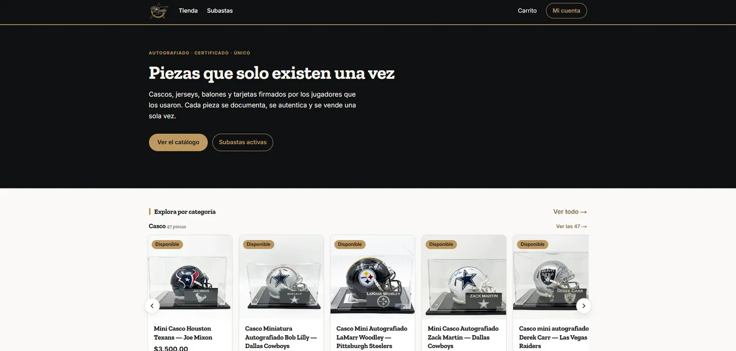Tienda en línea de Top Sports con el mensaje de piezas certificadas, la navegación a subastas y la fila de productos por categoría con su estado de disponibilidad y precio.